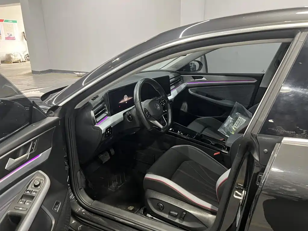 Lamando Lamando L 280 TSI DSG Spicy Cool