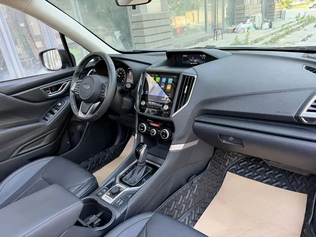 Forester 2.0 i AWD Luxury EyeSight