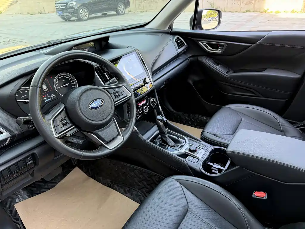 Forester 2.0 i AWD Luxury EyeSight