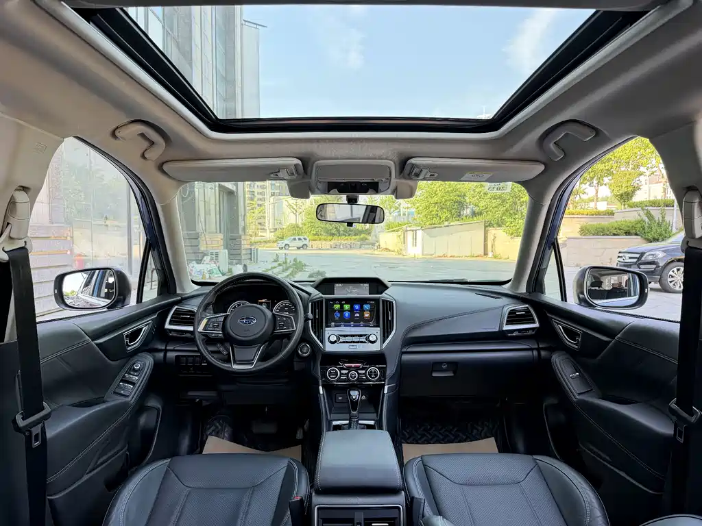 Forester 2.0 i AWD Luxury EyeSight