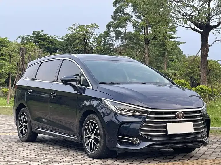 BYD Song MAX 1.5 T Auto Connected Premium 7-seat