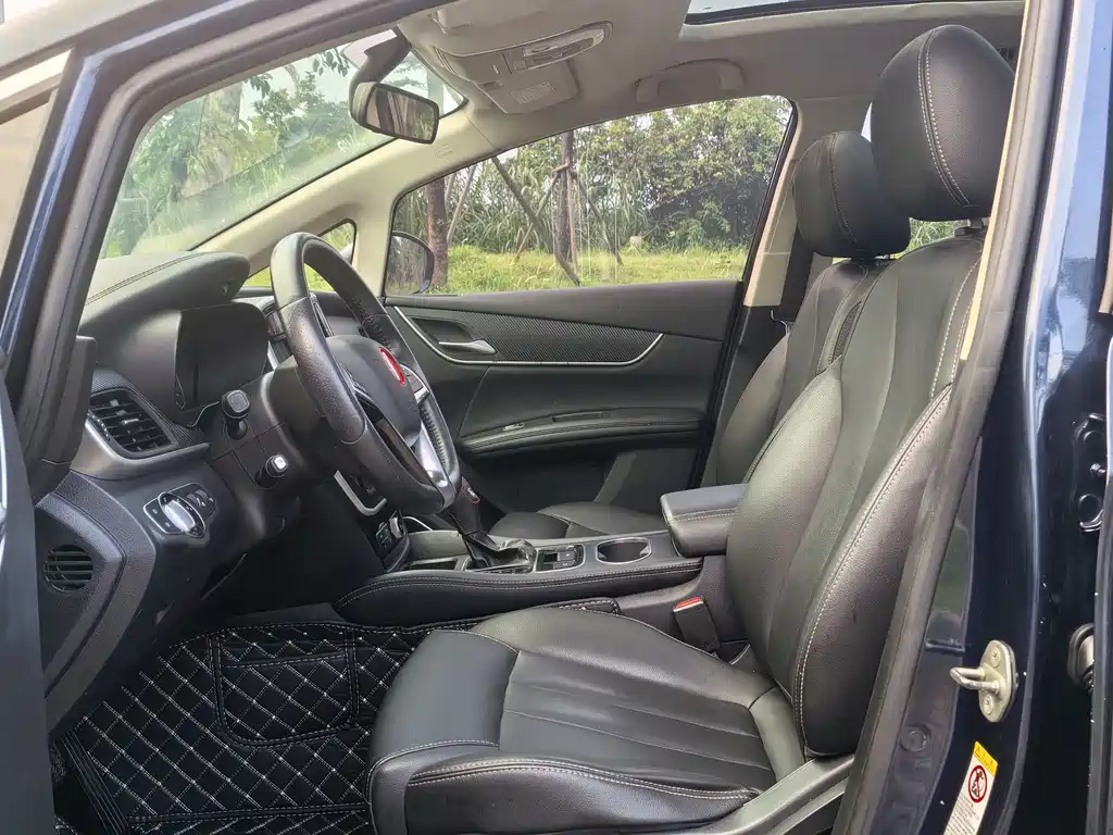 Song MAX 1.5 T Auto Connected Premium 7-seat