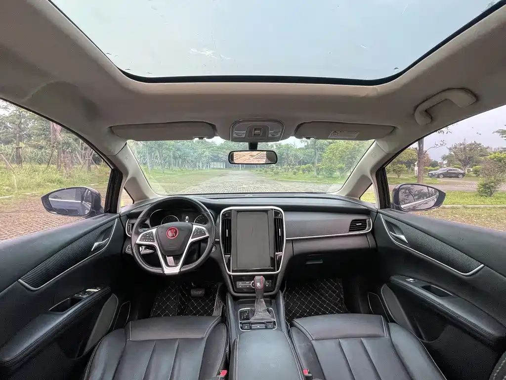 Song MAX 1.5 T Auto Connected Premium 7-seat