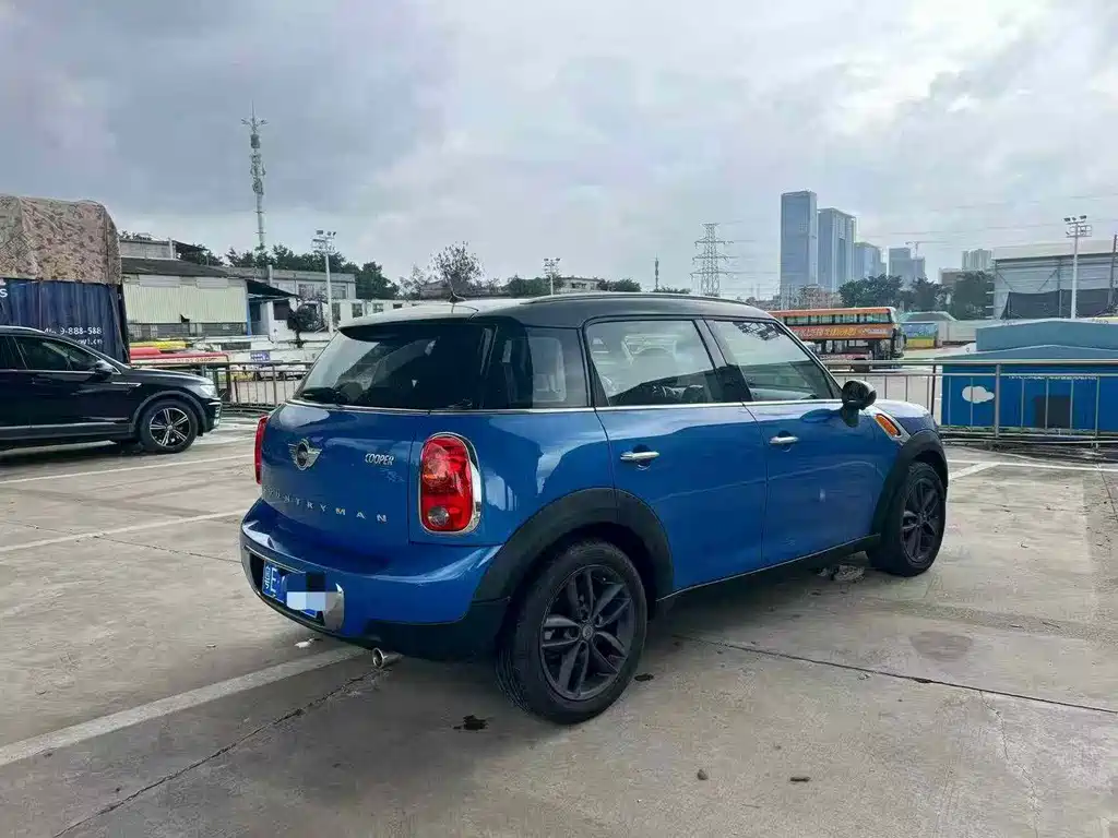 MINI COUNTRYMAN 1.6 L COOPER Fun