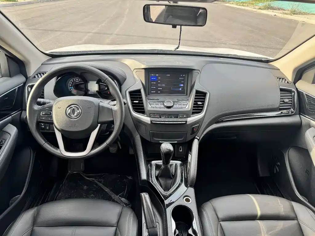Dongfeng Fengshen AX7 东风风神AX7 2019款 经典 230 T 手动精英型 国VI