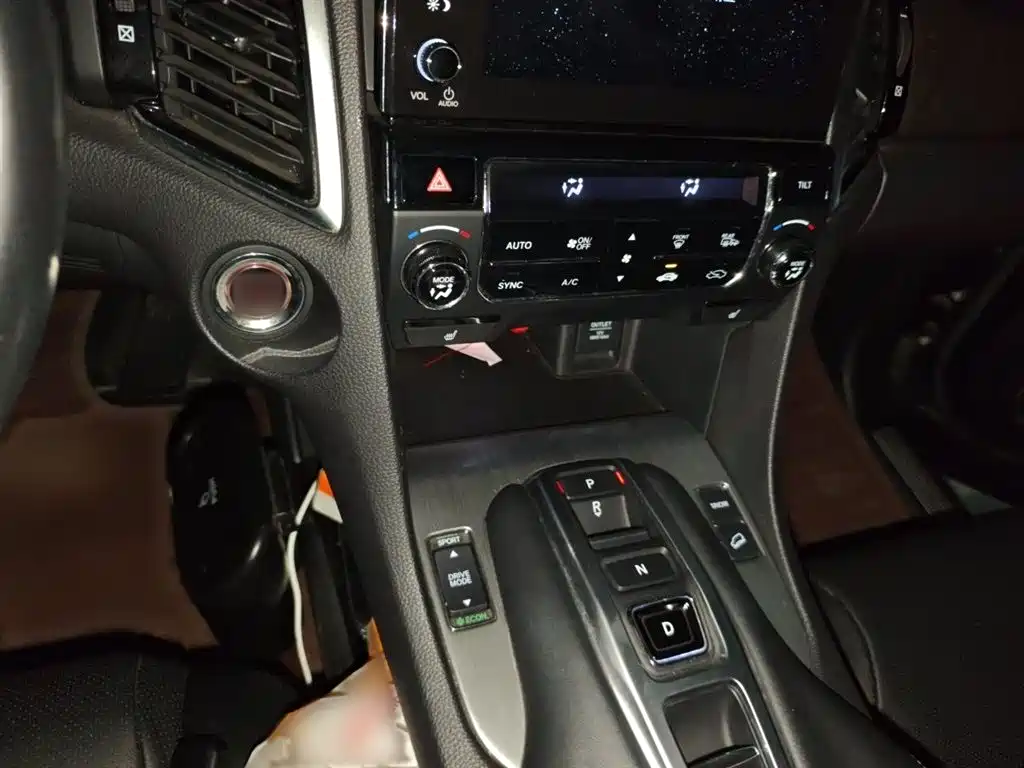 Avancier 370 TURBO 2 WD Luxury