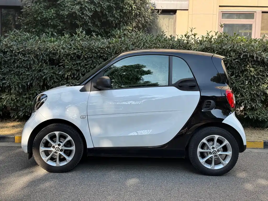 smart fortwo 1.0 L 52 kW Hardtop Agile
