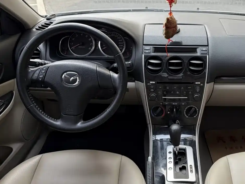 Mazda 6 2.0 L Auto Fashion