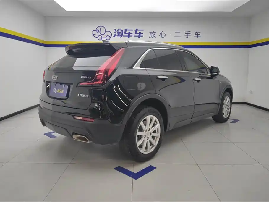 Cadillac XT4 28 T 2 WD Tech