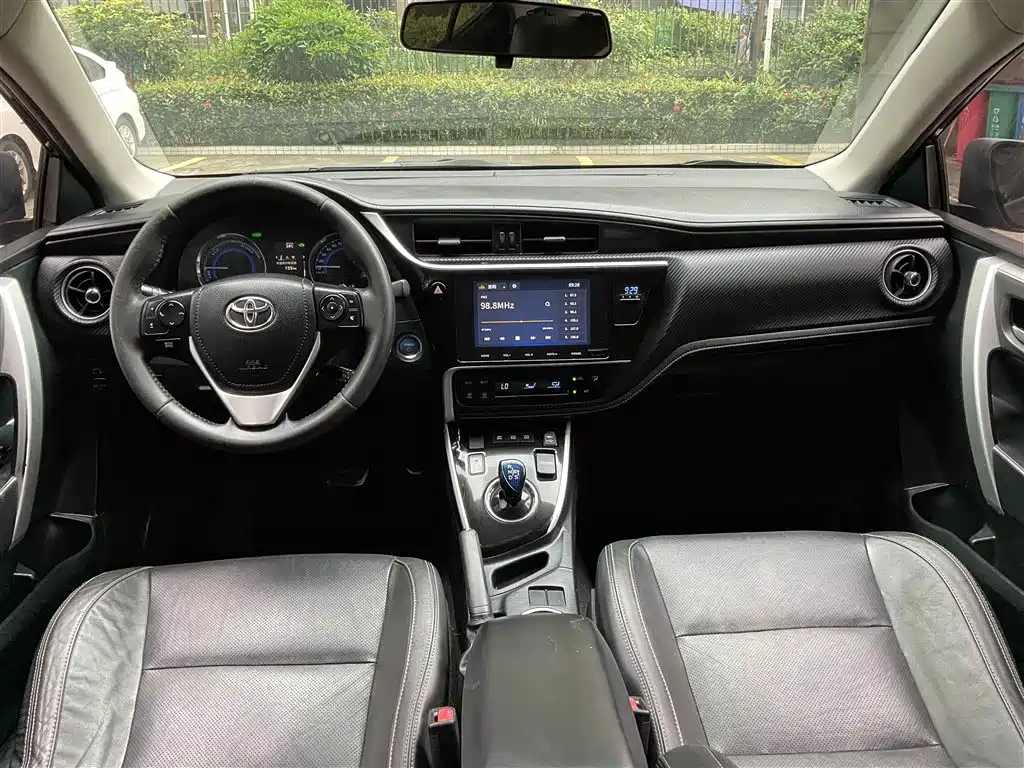 Levin Dual Engine 1.8 H V E-CVT Luxury