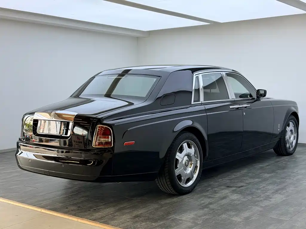 Phantom 6.7 L Standard