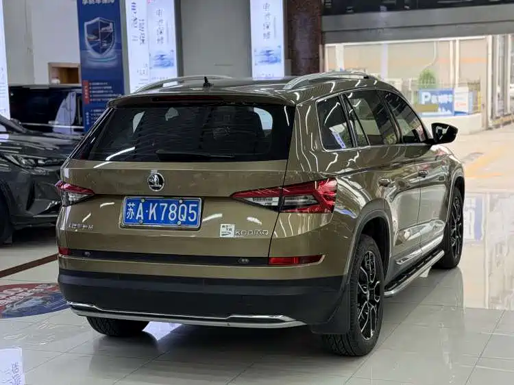 Kodiaq Facelift TSI330 7-seat 2 WD Luxury Enjoyment CN-V