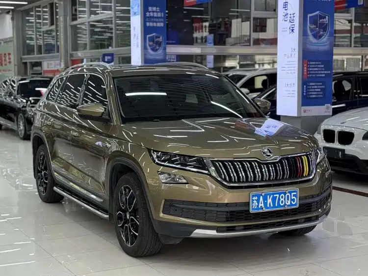 Kodiaq Facelift TSI330 7-seat 2 WD Luxury Enjoyment CN-V