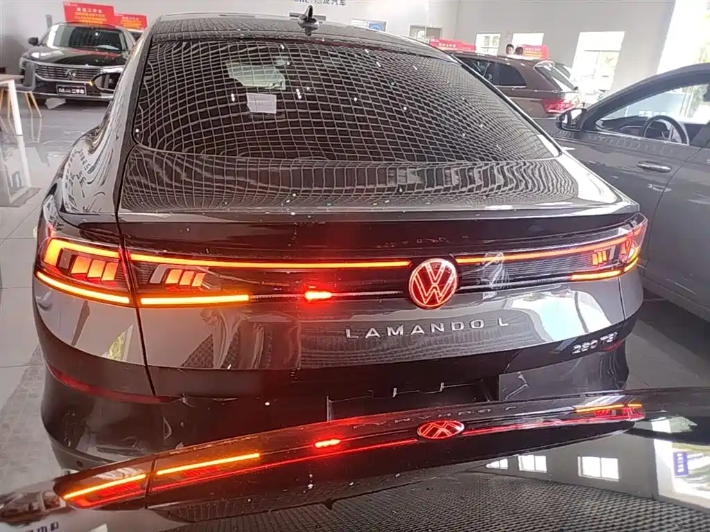 Lamando Lamando L 280 TSI DSG Spicy Cool