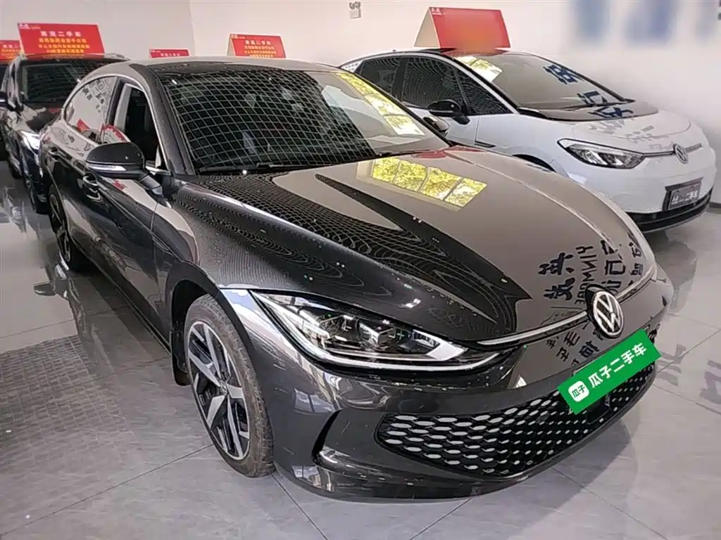 Lamando Lamando L 280 TSI DSG Spicy Cool
