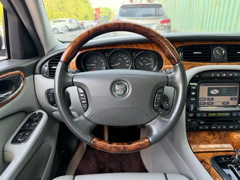 Jaguar XJ XJ6 L 3.0 Royal Extended