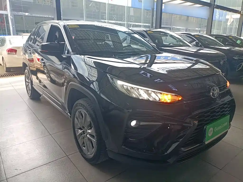 Wildlander 2.0 L CVT 2 WD Leading