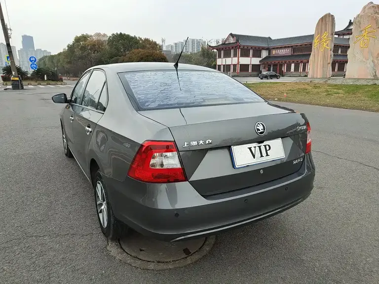 Skoda Rapid 1.4 L Manual Joy Select