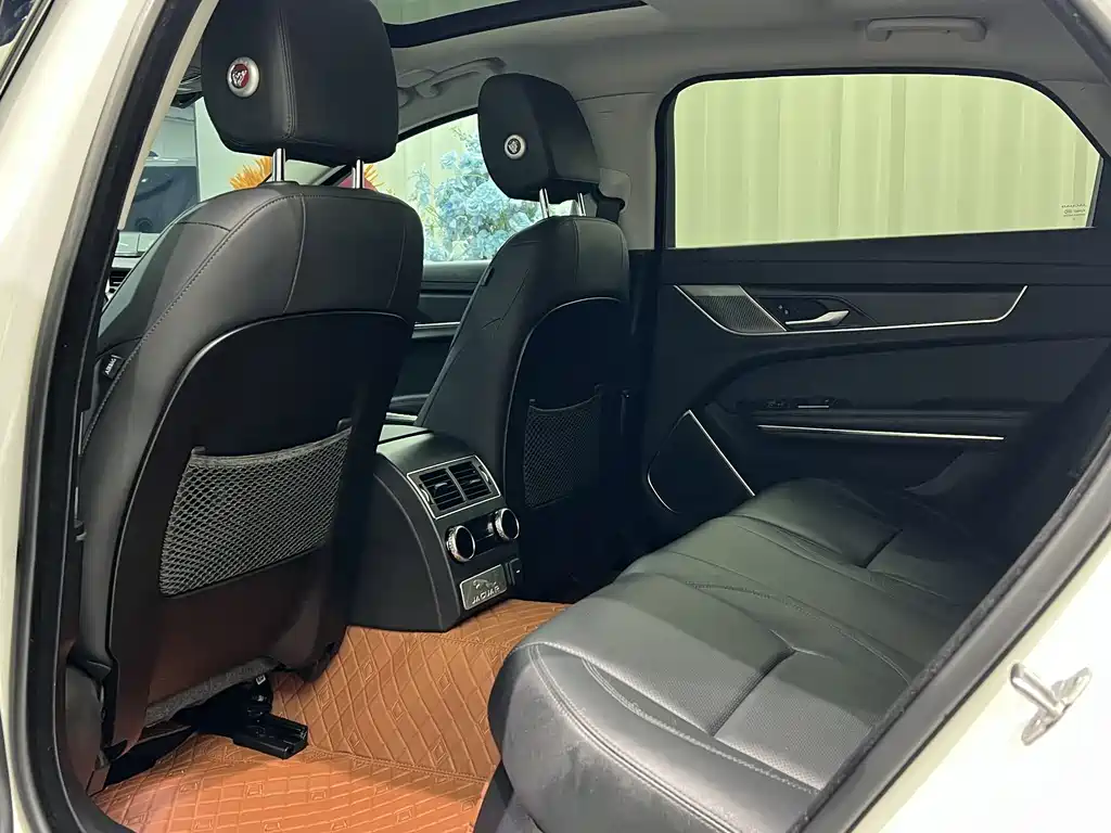 Jaguar XFL XFL 2.0 T P250 2 WD Premium Luxury