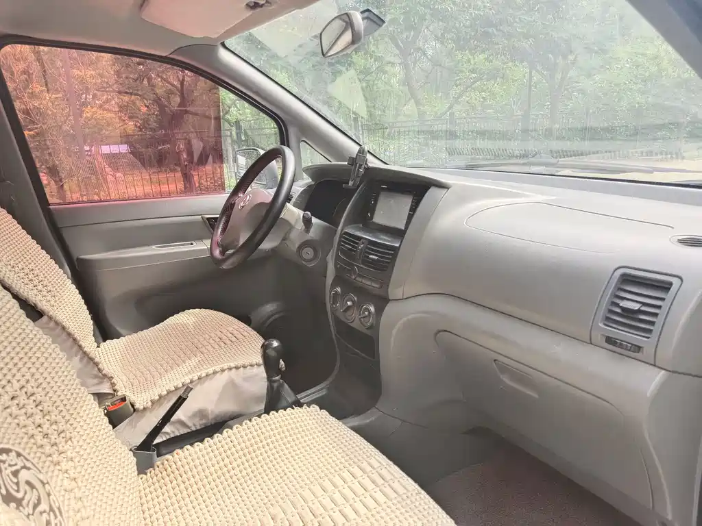 Shuaike 帅客 2013款 改款 1.5 L 手动标准型5座 国IV