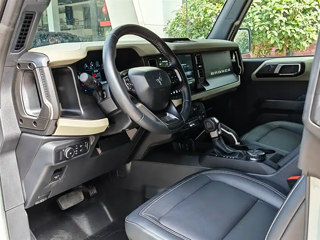 Ford Bronco 2.3 T Long Beach