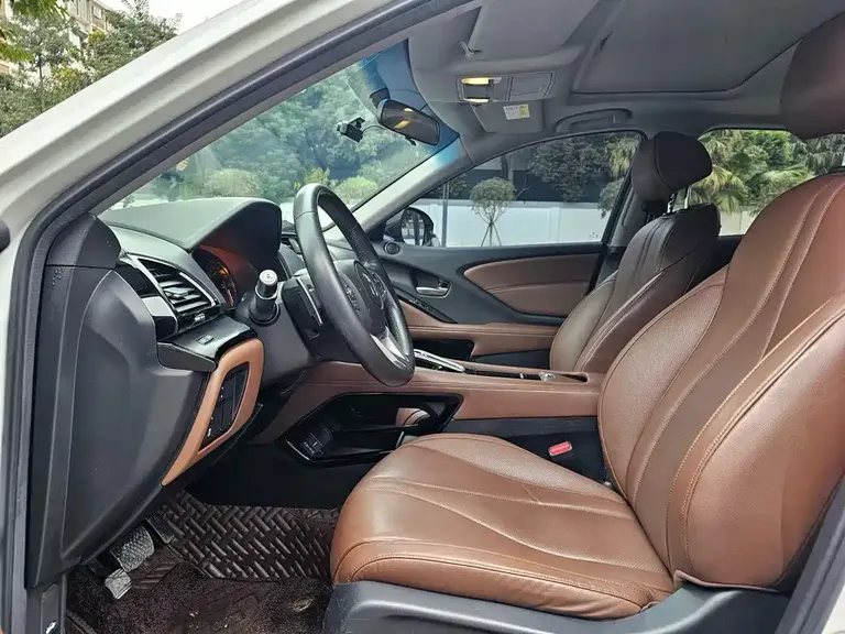 Acura CDX 1.5 T 2 WD Premium