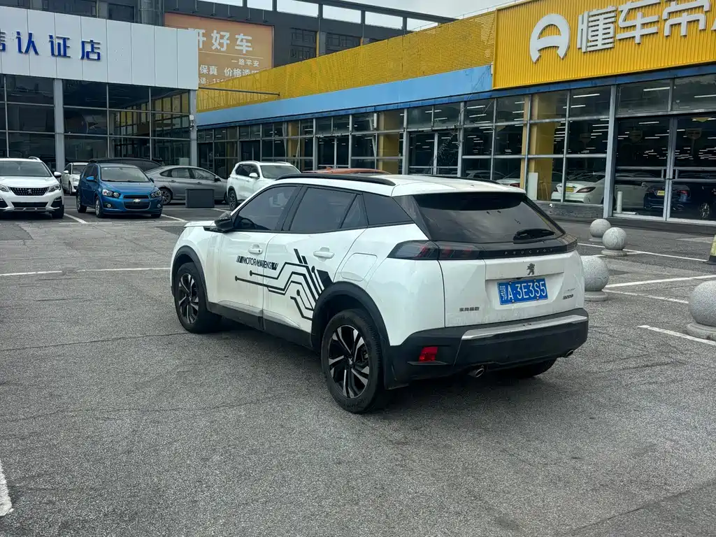 Peugeot 2008 2022 230 THP THE ONE