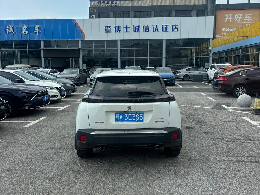 Peugeot 2008 2022 230 THP THE ONE