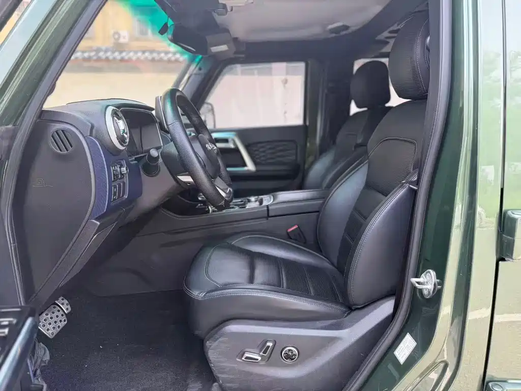 BAIC BJ40 PLUS 2.3 T Auto 4 WD Premium CN-V