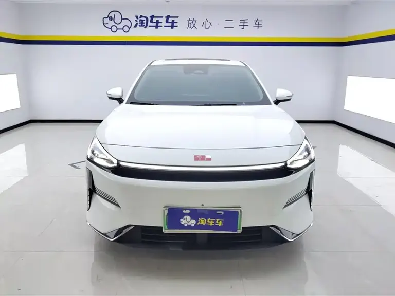 Geely Galaxy L6 EM-i 140 km Explorer +