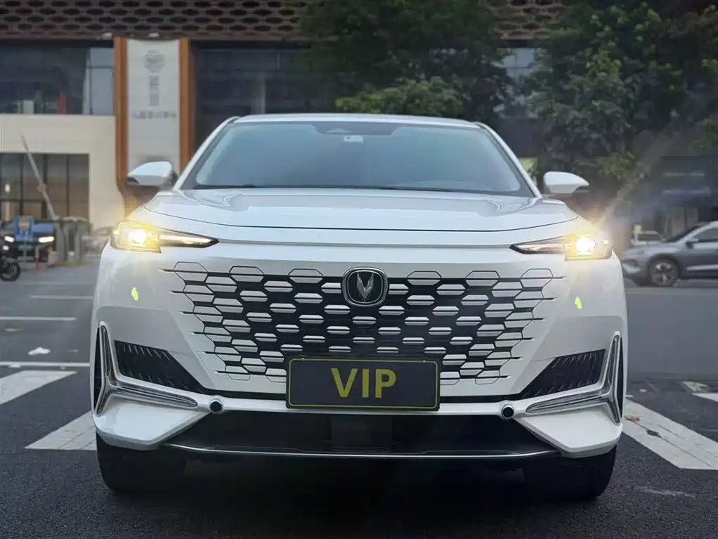 Changan UNI-K 2.0 T Distinguished