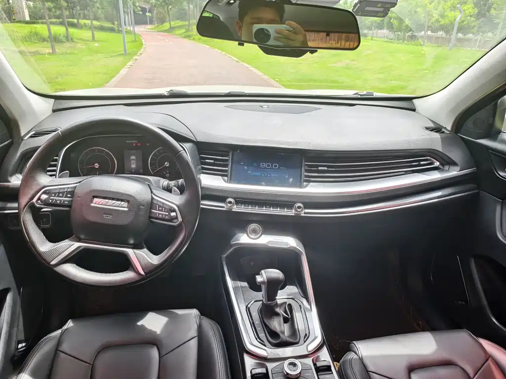 Haval H6 Red Label 1.5 T Auto 2 WD Smart Style