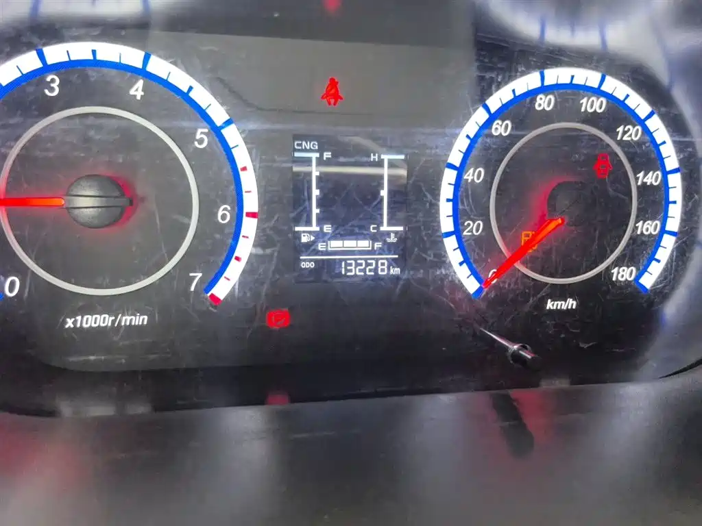 Changan Ruixing M60 1.5 L GDI Comfort Bus 6 7-seat