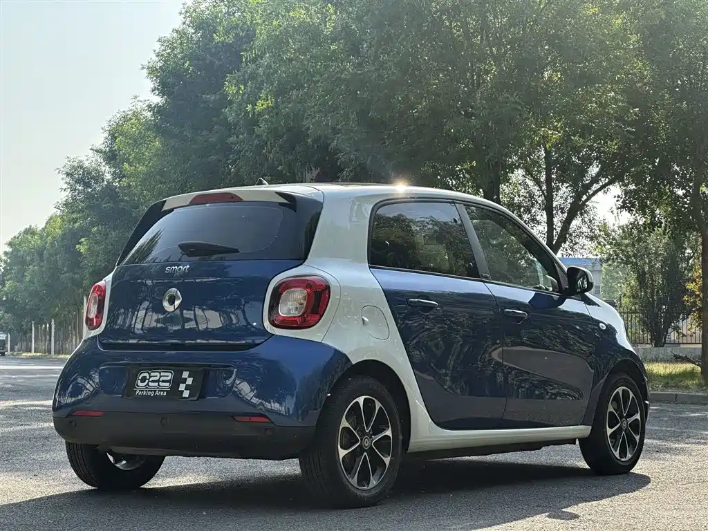 smart forfour 1.0 L 52 kW Passion