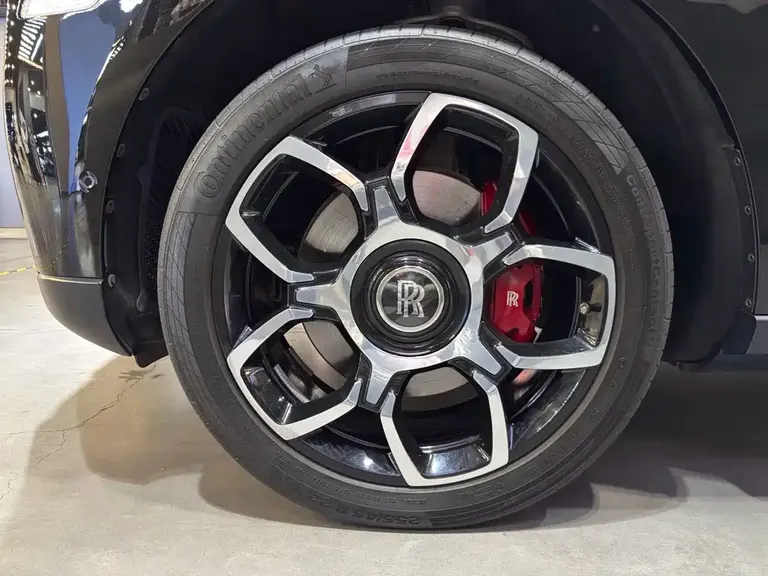 Rolls-Royce Cullinan Black Badge