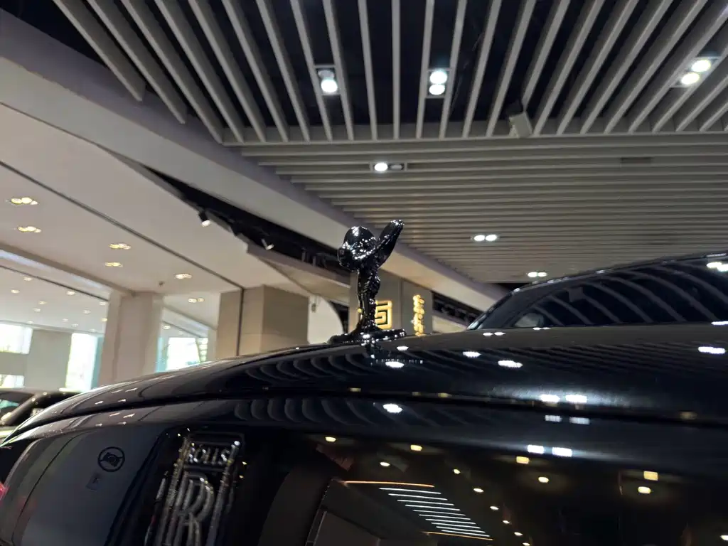 Cullinan Black Badge