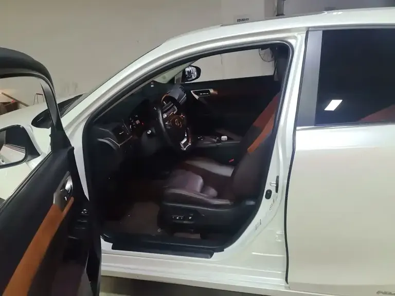 Lexus CT CT200 h Comfort Two-tone CN-V