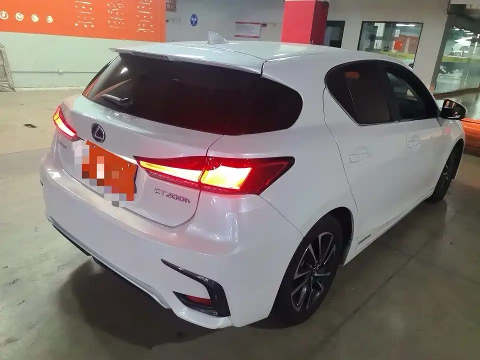 Lexus CT CT200 h Comfort Two-tone CN-V