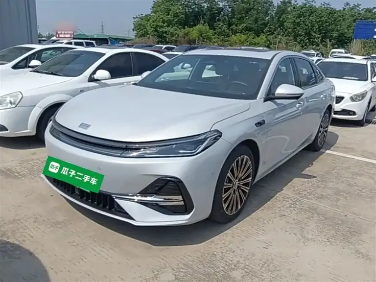 Geely Galaxy A7 银河A7 EM 2025款 EM-i 150 km 星舰版