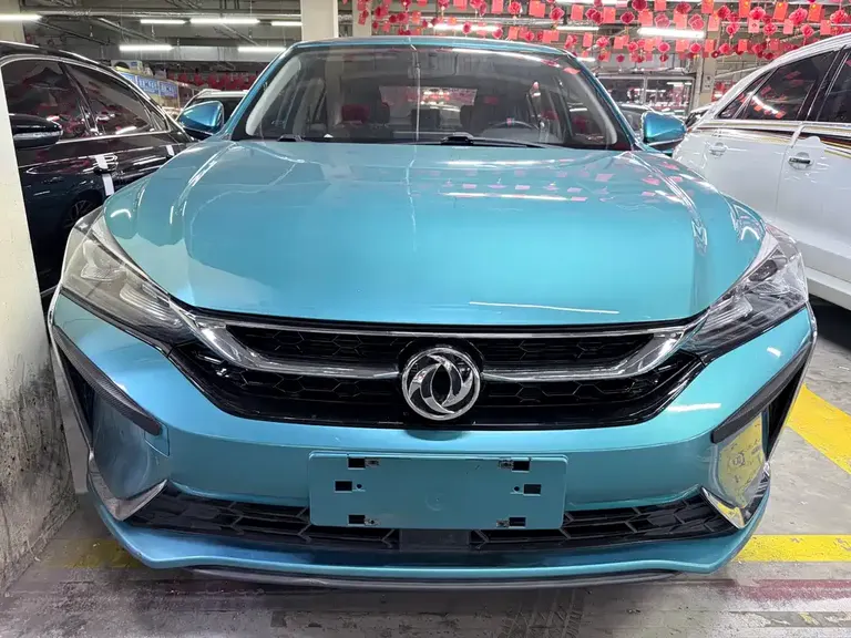Dongfeng Yixuan 230 T Auto Dazzle