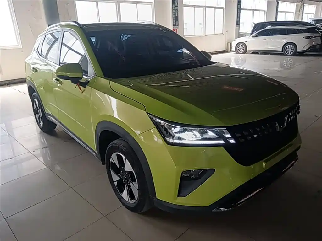Wuling Xingchi 1.5 L CVT Smooth Enjoyment