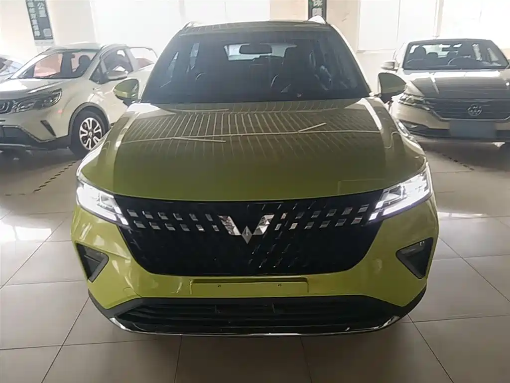 Wuling Xingchi 1.5 L CVT Smooth Enjoyment