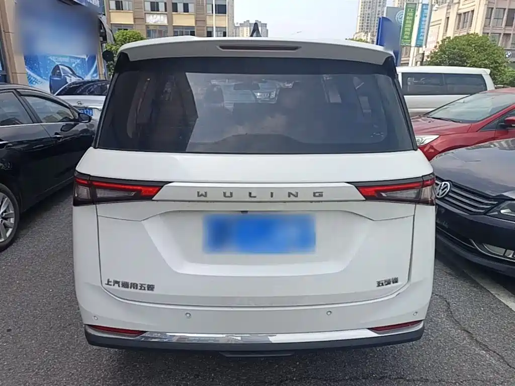 Wuling Jiachen 1.5 L Manual Light Enjoyment Comfort