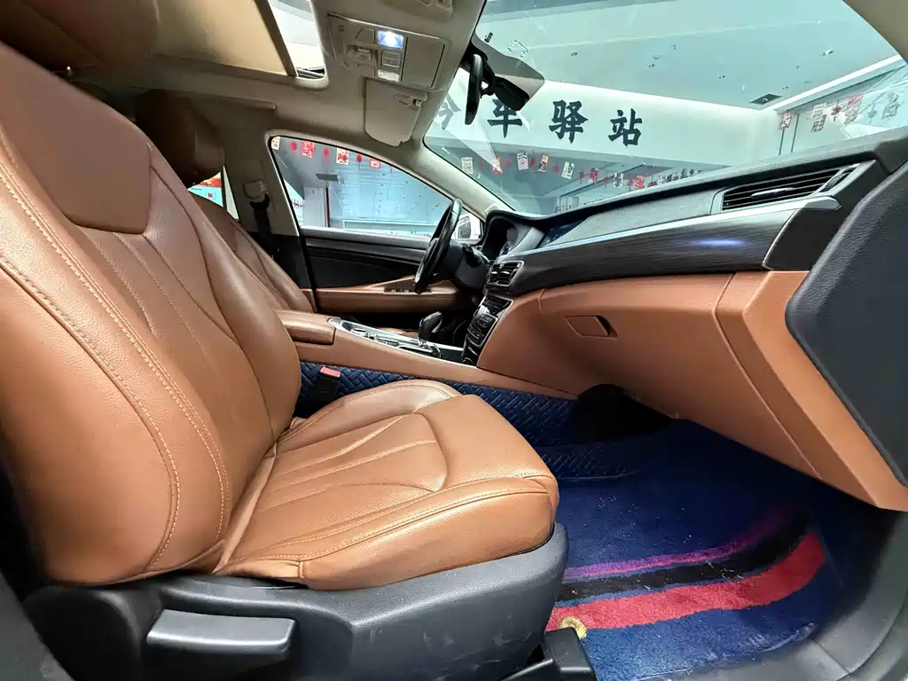 Borui 博瑞 2017款 1.8 T 尊尚型