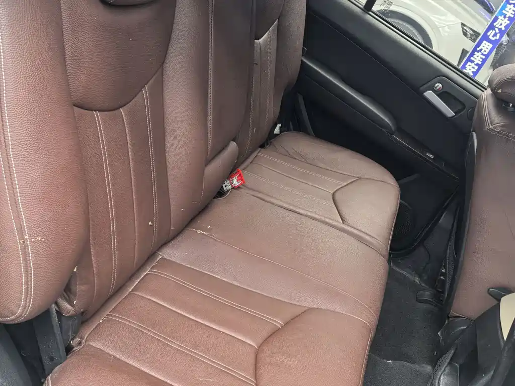 Roewe W5 荣威W5 2013款 1.8 T 2 WD 自动胜域版
