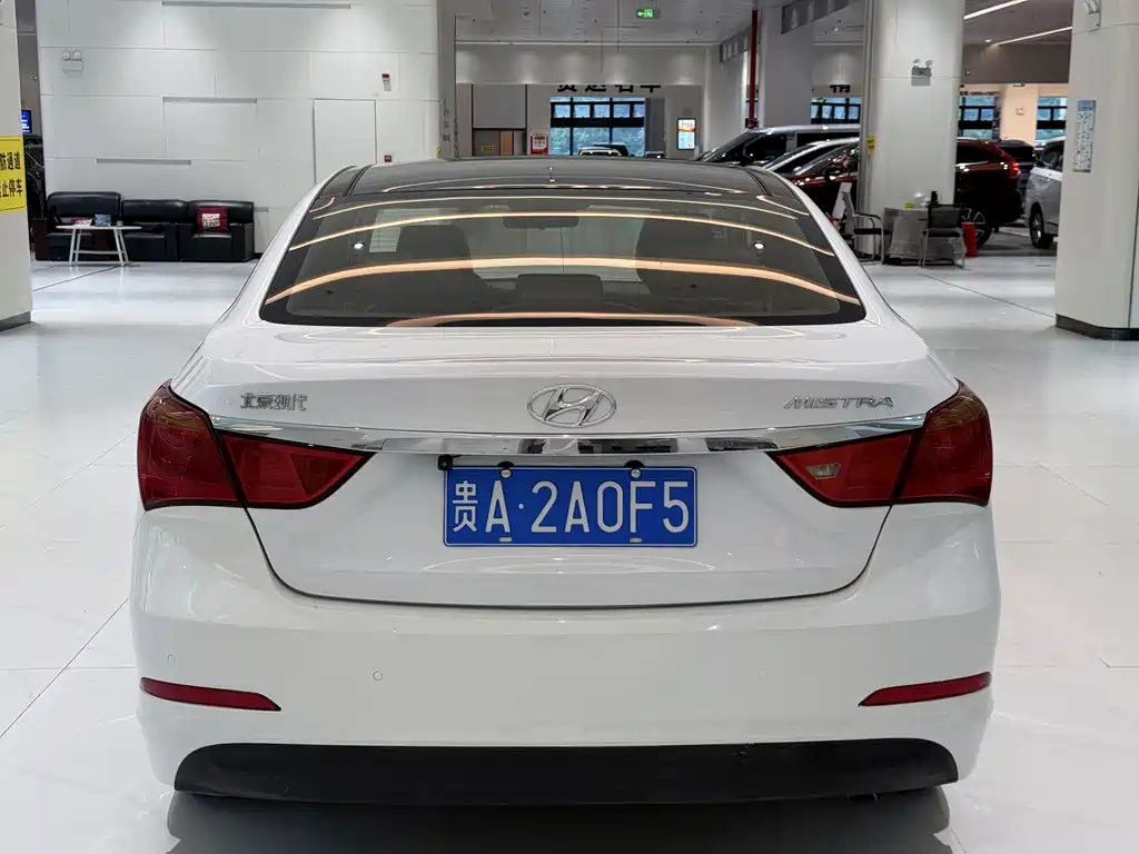 Mistra 1.8 L Auto Intelligent GLS