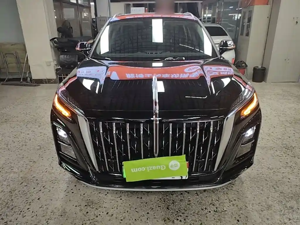 Hongqi HS3 PHEV 115 km Power Action