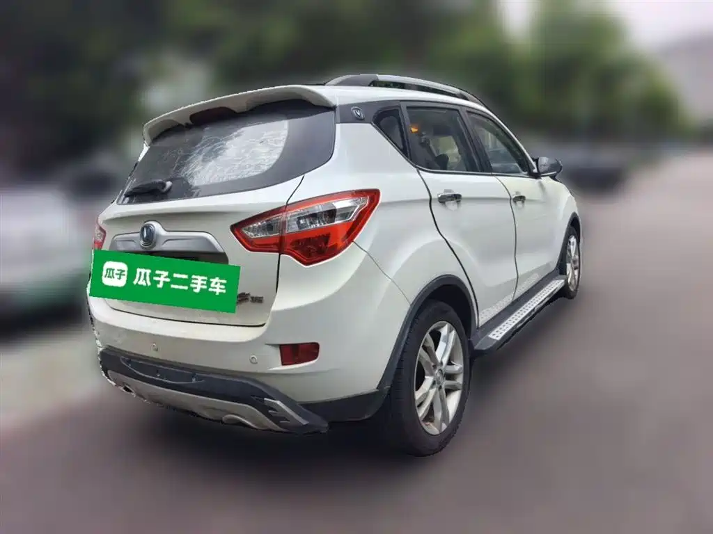 Changan CS35 1.6 L Auto Luxury CN-V