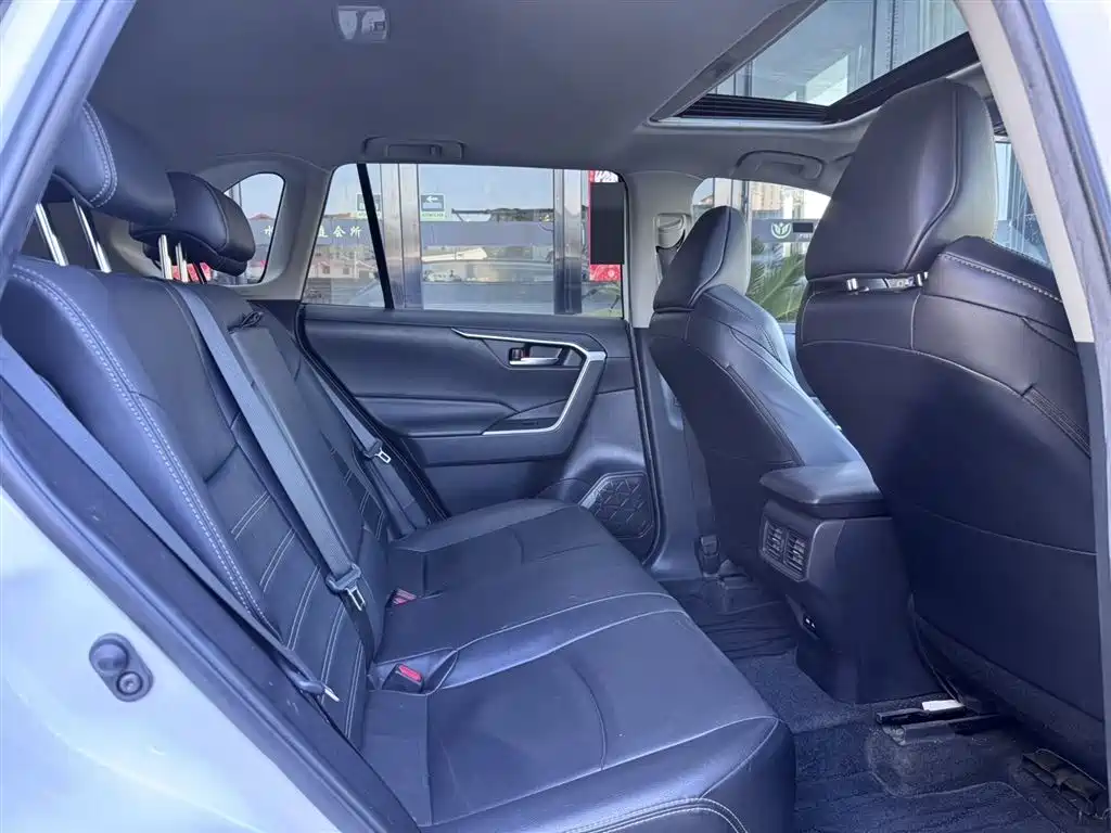 Wildlander 2.0 L CVT 4 WD Luxury