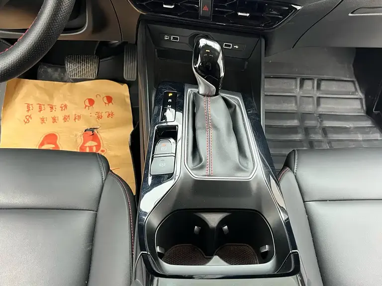 MG5 180 DVVT CVT Style